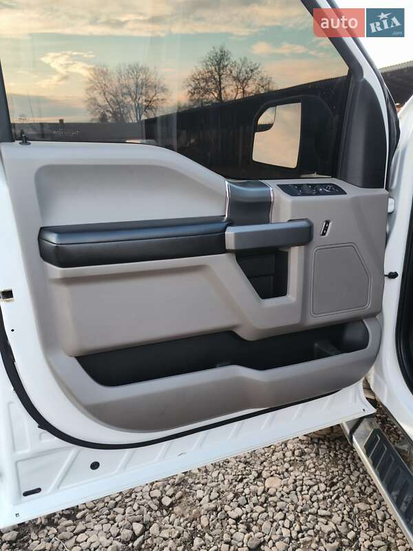 Пикап Ford F-150 2015 в Тячеве