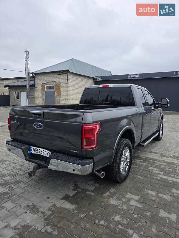 Пикап Ford F-150 2015 в Баре