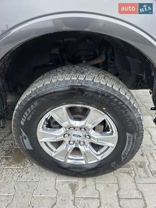 Пикап Ford F-150 2015 в Баре