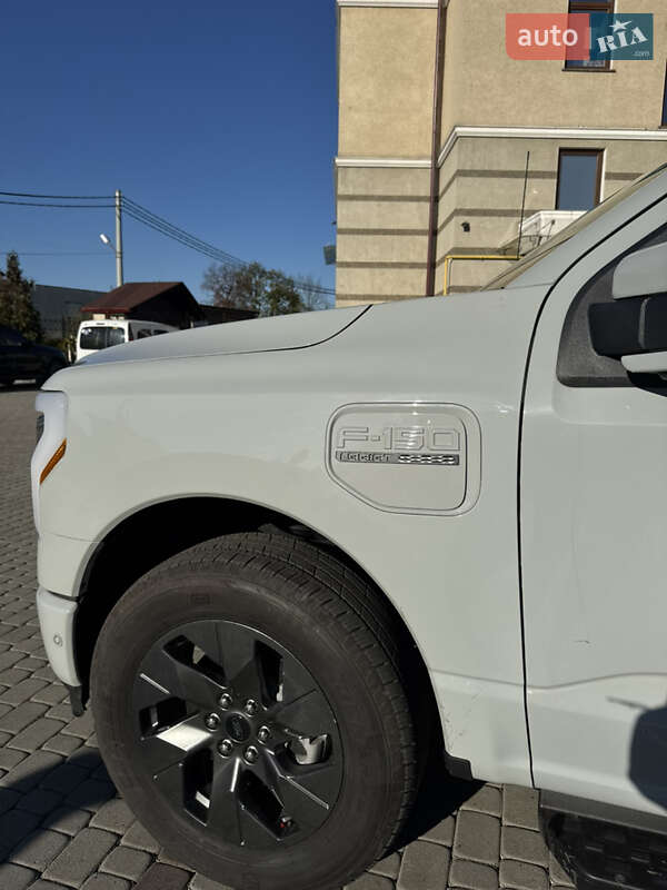 Пикап Ford F-150 2023 в Львове