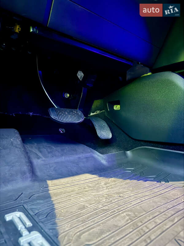 Пикап Ford F-150 2021 в Березане фото 57 Пикап Ford F-150 2021 в Березане