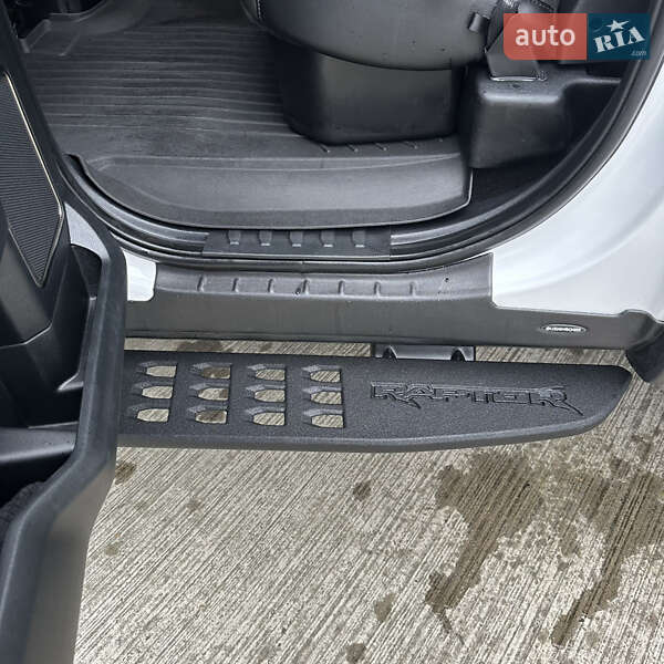 Пикап Ford F-150 2019 в Черновцах