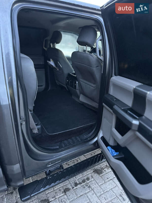 Пікап Ford F-150 2016 в Немирові