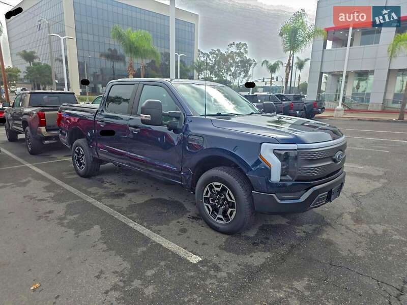 Пикап Ford F-150 2022 в Львове