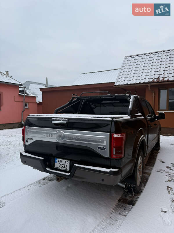 Пікап Ford F-150 2016 в Іршаві