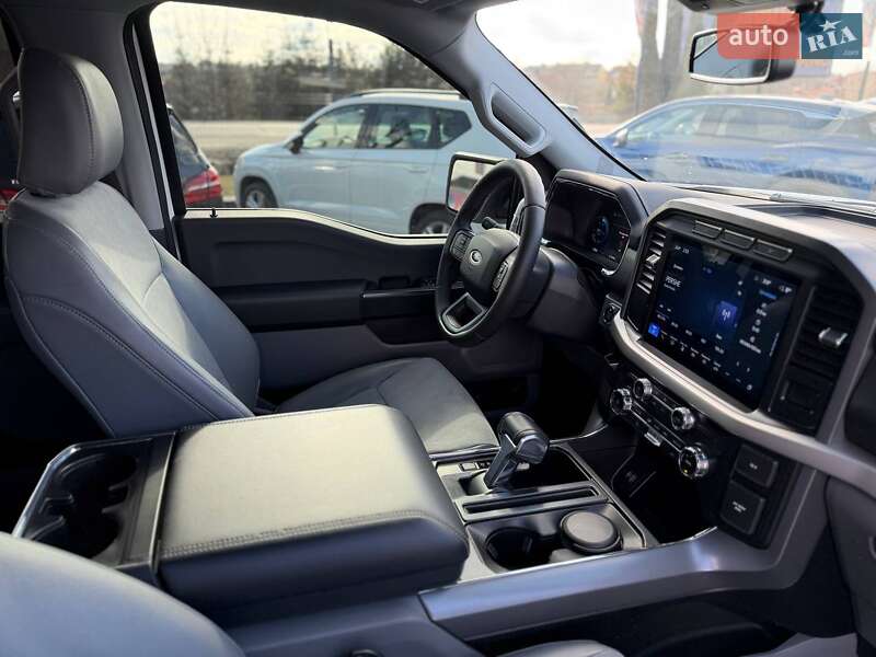 Пикап Ford F-150 2022 в Львове