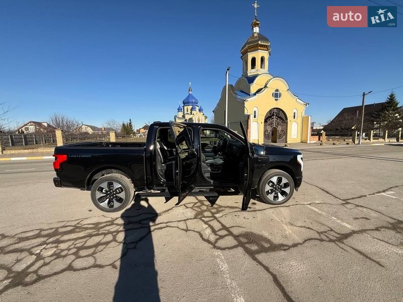 Пикап Ford F-150 2023 в Киеве фото 20 Пикап Ford F-150 2023 в Киеве