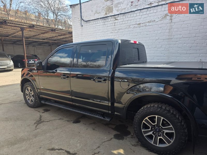 Пикап Ford F-150 2017 в Умани