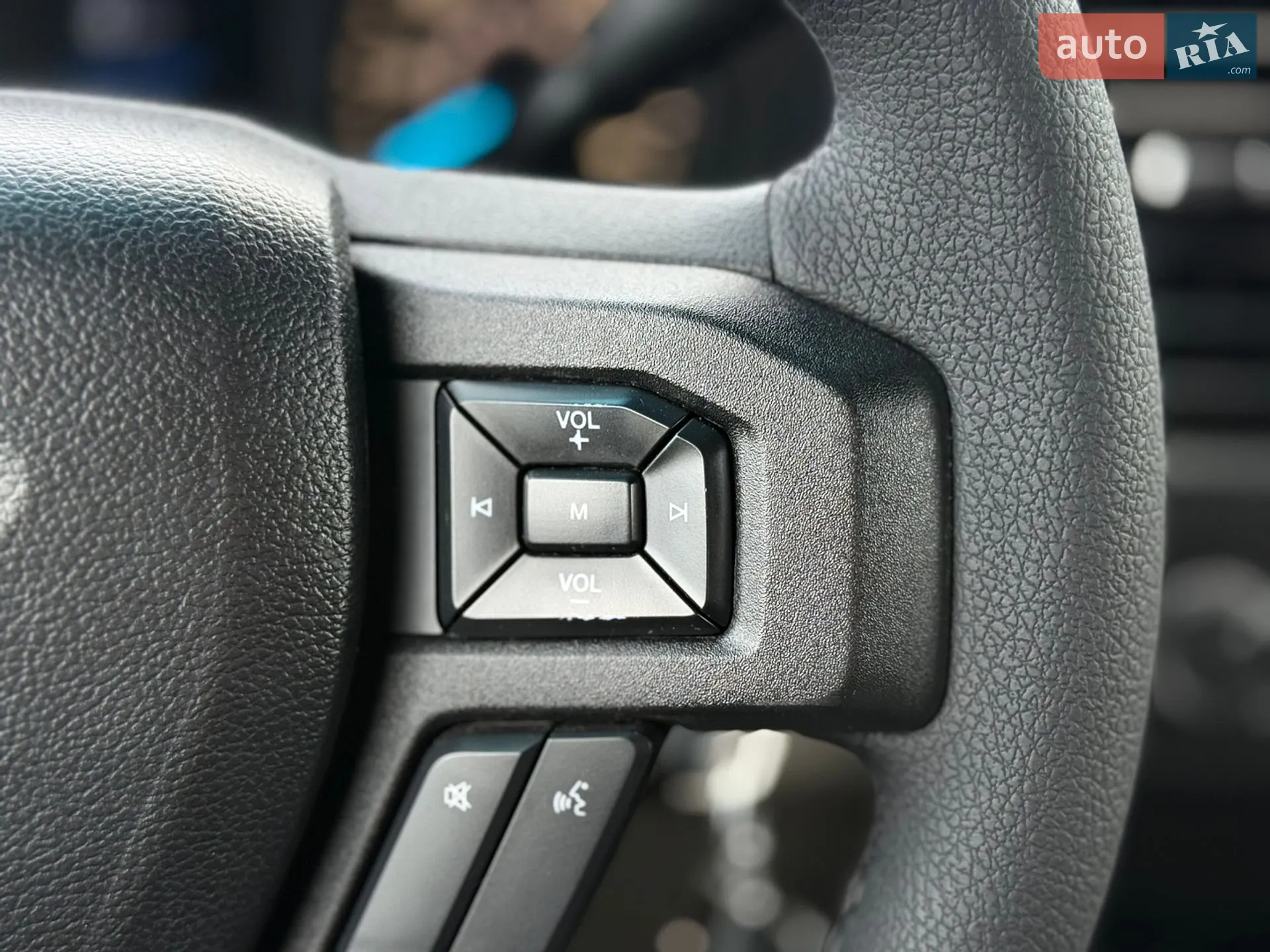 2015 Ford F-150 - мініатюра 181