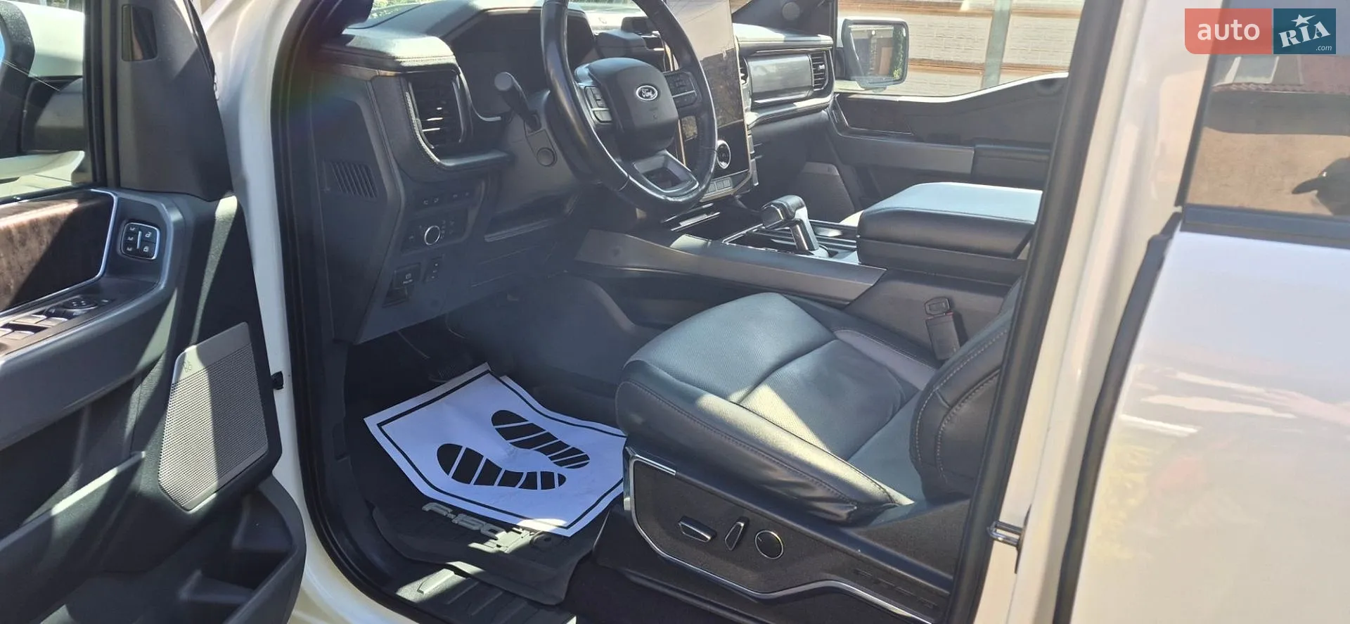 Ford FORD F 150 LIGHTNING 2022 VIN 1FT6W1EV3NWG04374 фото оголошення 26 з 43