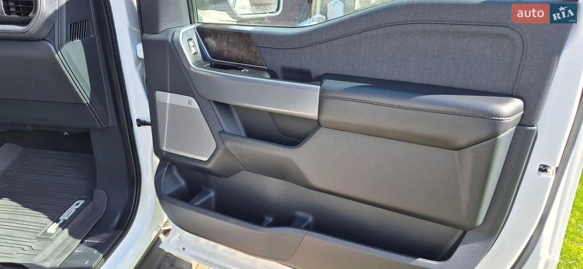 Ford FORD F 150 LIGHTNING 2022 VIN 1FT6W1EV3NWG04374 фото оголошення 28 з 43