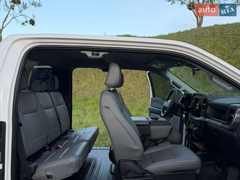 Пикап Ford F-150 2024 в Рованцах