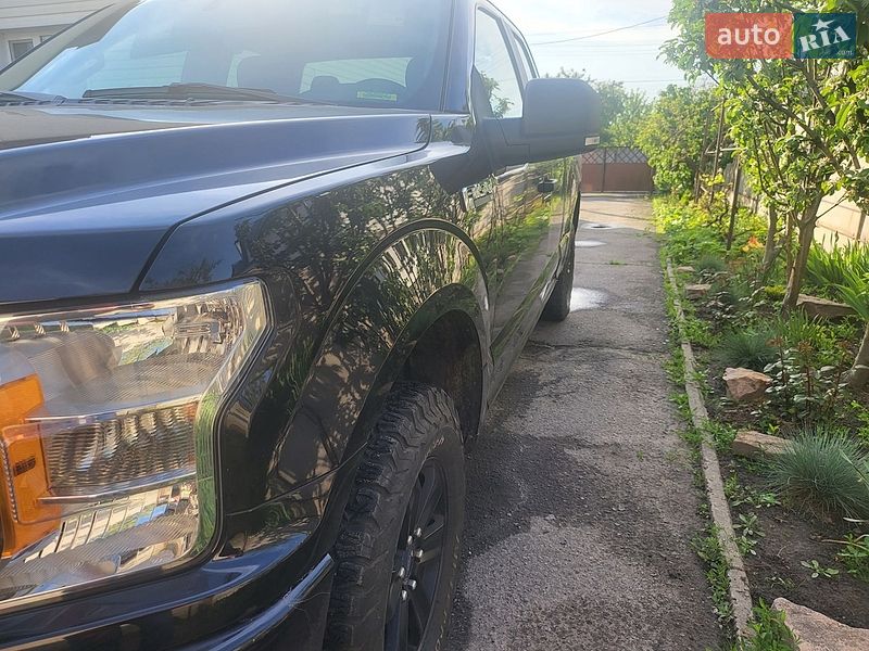Пікап Ford F-150 2019 в Варві