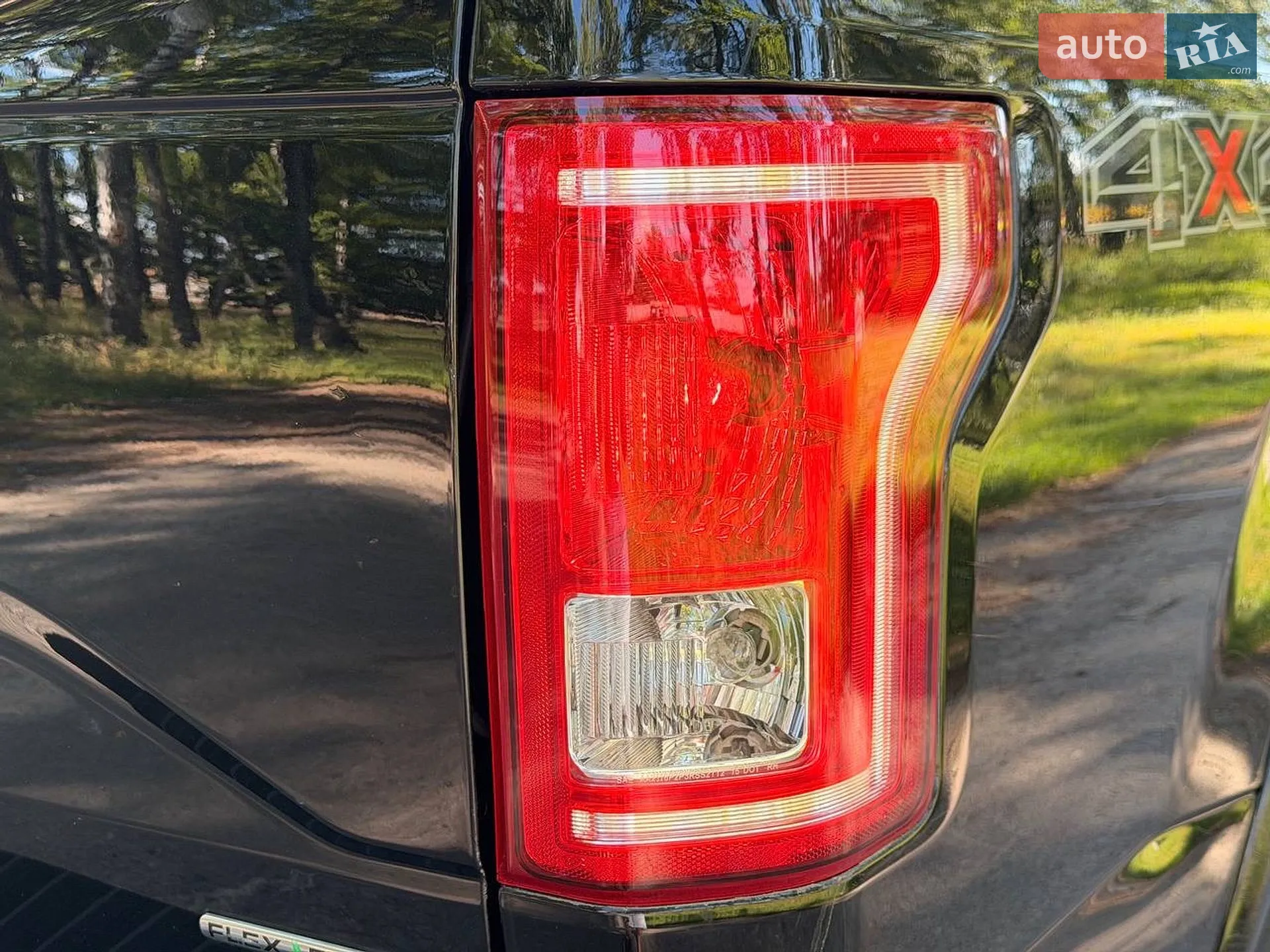 2015 Ford F-150 - мініатюра 20
