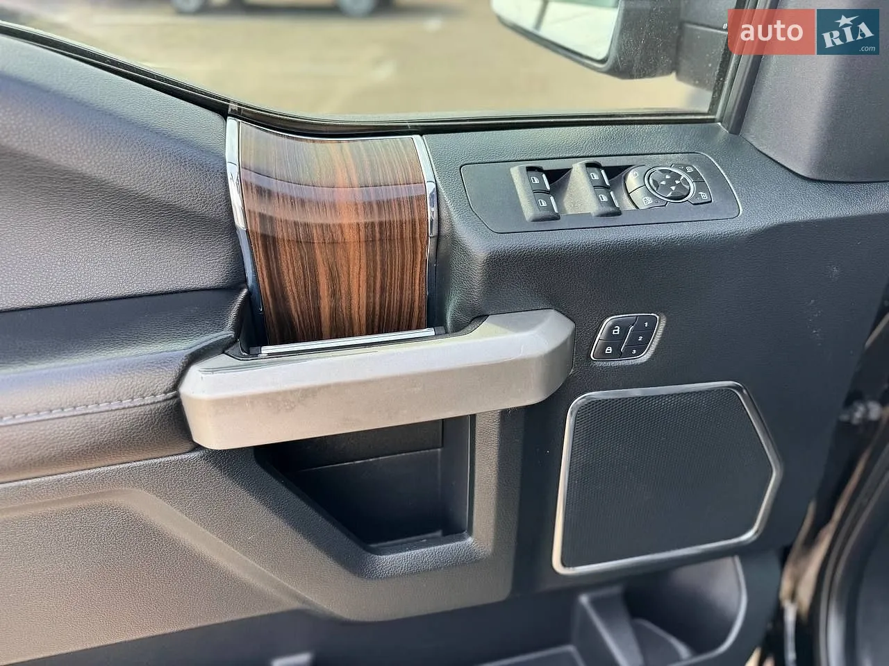 2015 Ford F-150 - мініатюра 12