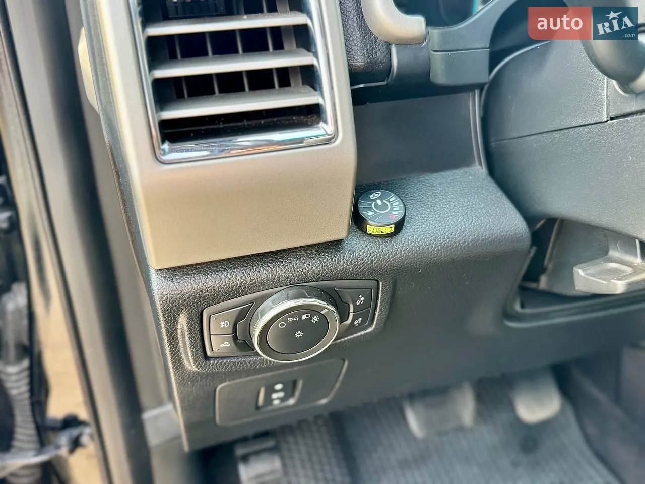 2015 Ford F-150 - мініатюра 17