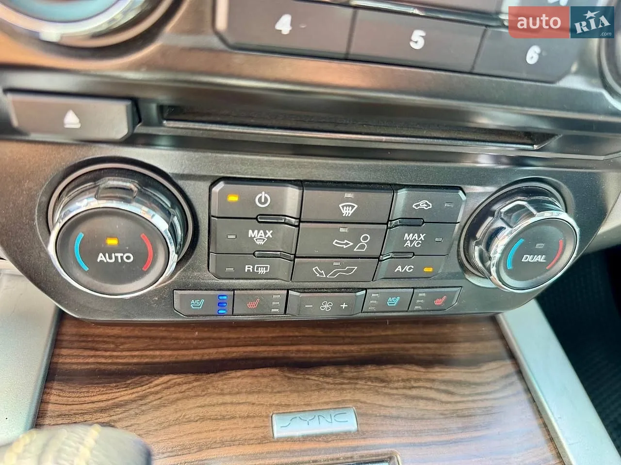 2015 Ford F-150 - мініатюра 23