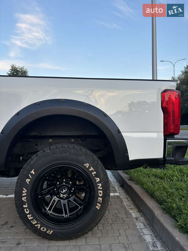 Пикап Ford F-250 2023 в Вышгороде