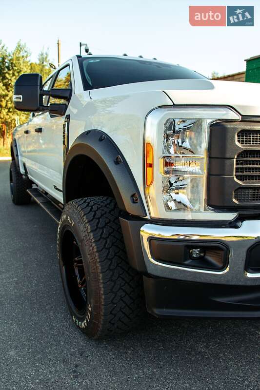 Пікап Ford F-250 2023 в Вишгороді