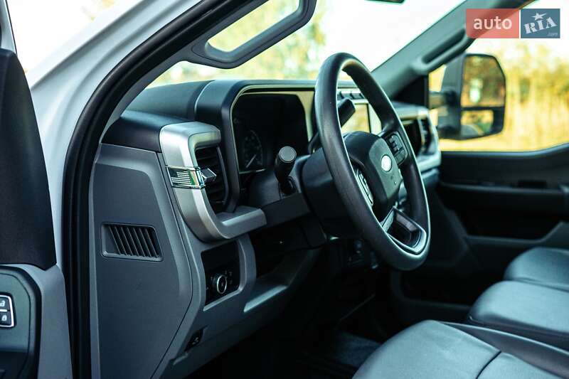 Пікап Ford F-250 2023 в Вишгороді
