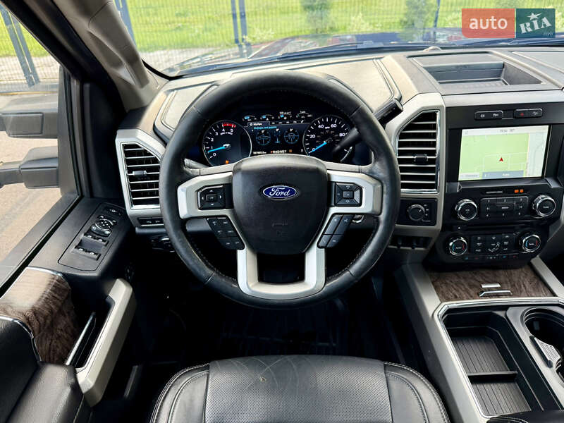 Пикап Ford F-350 2017 в Киеве