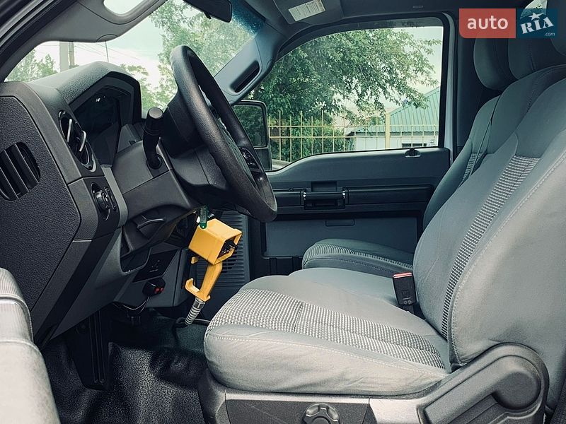 Эвакуатор Ford F-450 2014 в Николаеве