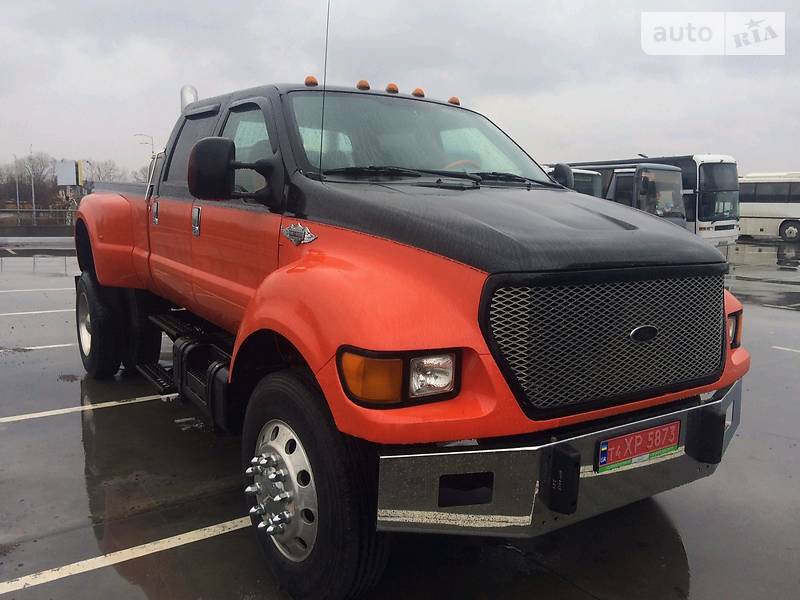 Позашляховик / Кросовер Ford F-650 2002 в 