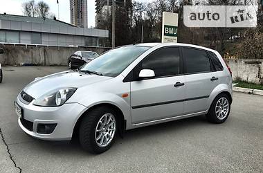 Хэтчбек Ford Fiesta 2008 в 