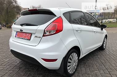 Хэтчбек Ford Fiesta 2013 в Каменском