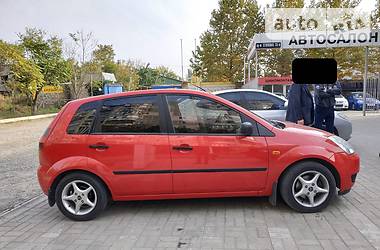 Хэтчбек Ford Fiesta 2002 в Херсоне