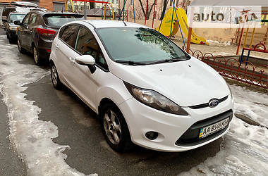 Хэтчбек Ford Fiesta 2011 в Киеве