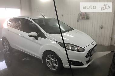 Хэтчбек Ford Fiesta 2015 в Киеве