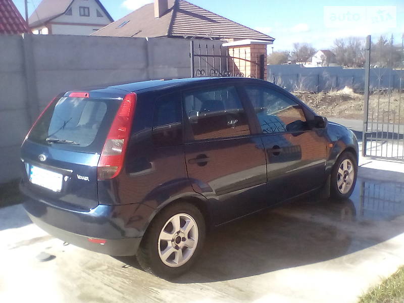 Хэтчбек Ford Fiesta 2005 в Киеве