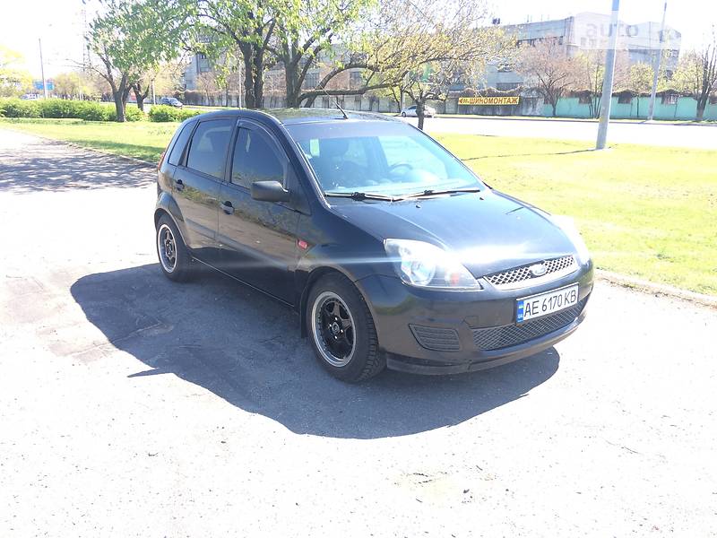 Хэтчбек Ford Fiesta 2007 в Днепре