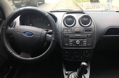 Хетчбек Ford Fiesta 2008 в Києві