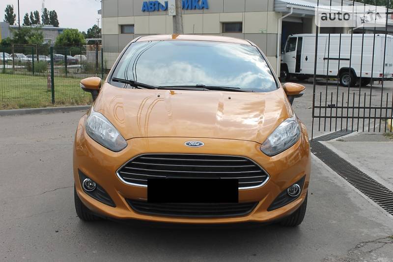 Хетчбек Ford Fiesta 2015 в Миколаєві