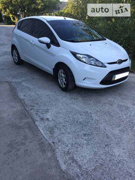 Хетчбек Ford Fiesta 2011 в Дніпрі