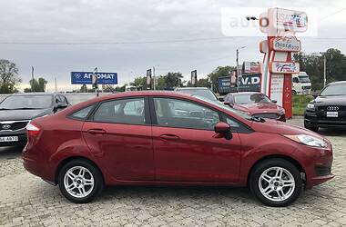 Седан Ford Fiesta 2017 в 