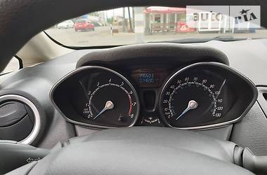 Хэтчбек Ford Fiesta 2017 в 