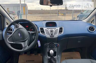 Хэтчбек Ford Fiesta 2009 в 
