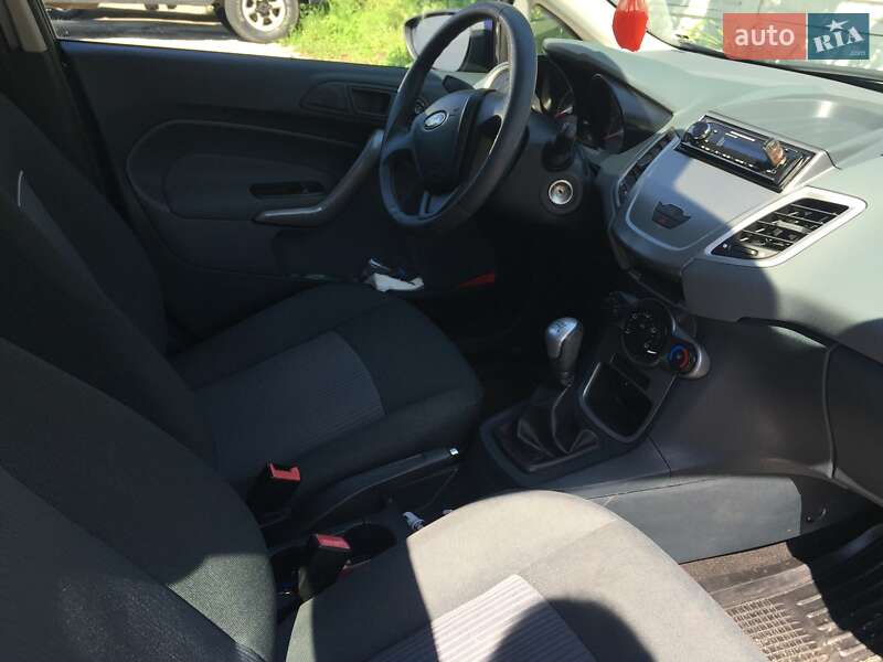Хэтчбек Ford Fiesta 2010 в Белой Церкви