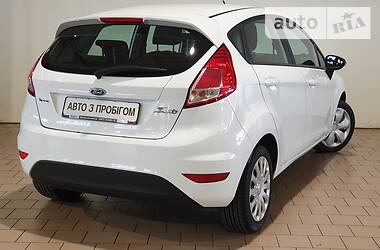 Хетчбек Ford Fiesta 2017 в 