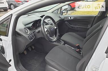 Хетчбек Ford Fiesta 2017 в 