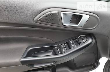 Хетчбек Ford Fiesta 2017 в 
