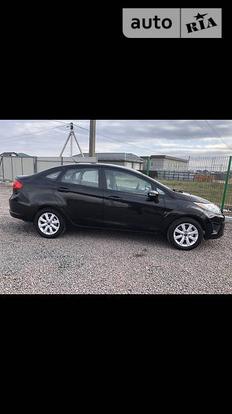 Седан Ford Fiesta 2013 в Луцьку