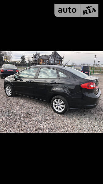 Седан Ford Fiesta 2013 в Луцьку