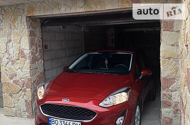 Хетчбек Ford Fiesta 2017 в 