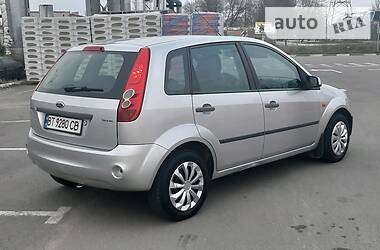 Хэтчбек Ford Fiesta 2007 в 