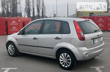 Хэтчбек Ford Fiesta 2007 в 