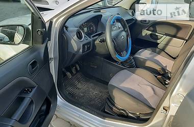 Хэтчбек Ford Fiesta 2007 в 